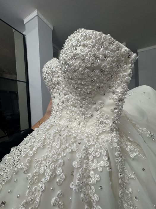 Сватбена/Булчинска рокля уникат