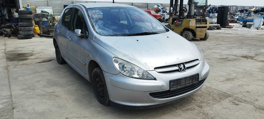 Peugeot 307 2.0HDI - 90к.с - 2002г. на части