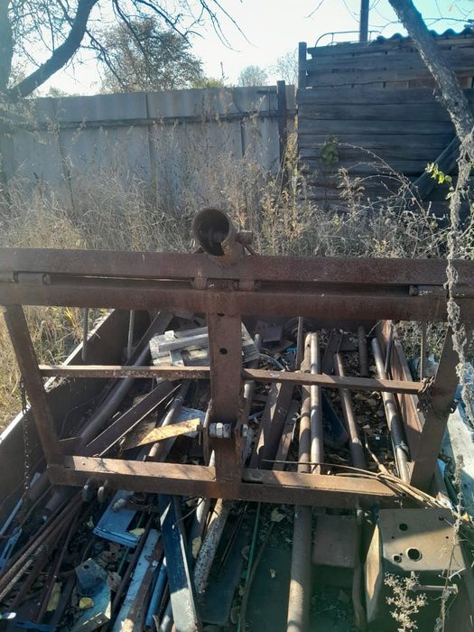 Продам трактор Т16