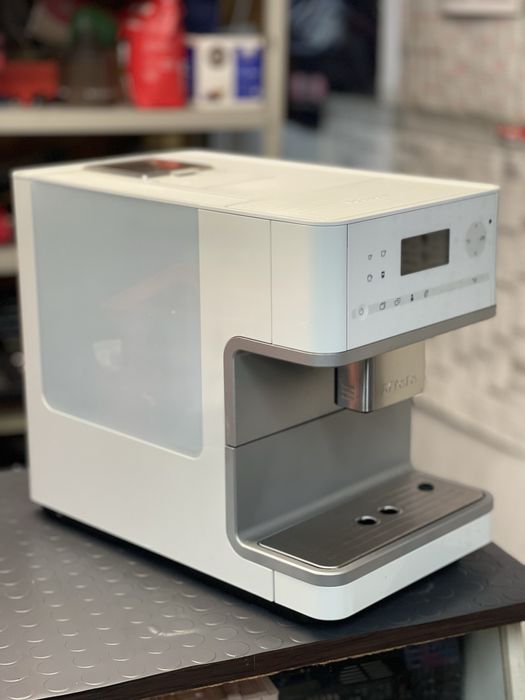 Miele CM61 - Кафеавтомати | Кафемашини - 6 месеца гаранция !