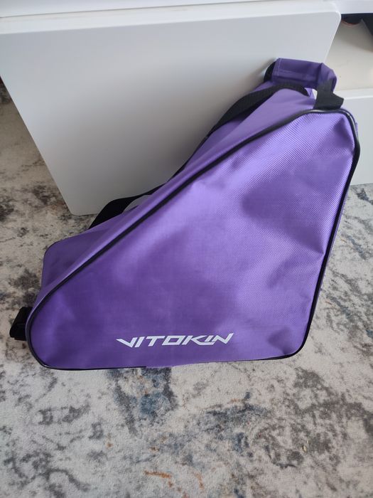 Продам женские коньки.