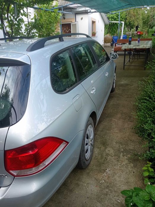Wolkswagen Golf 5 1,9 diesel  stare bună