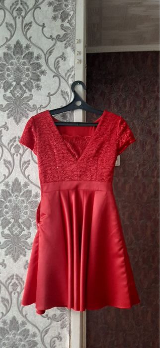 Платье размер 42