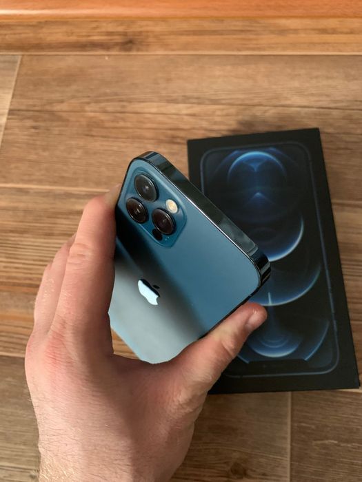 Айфон 12 про 256 в идеальном состоянии