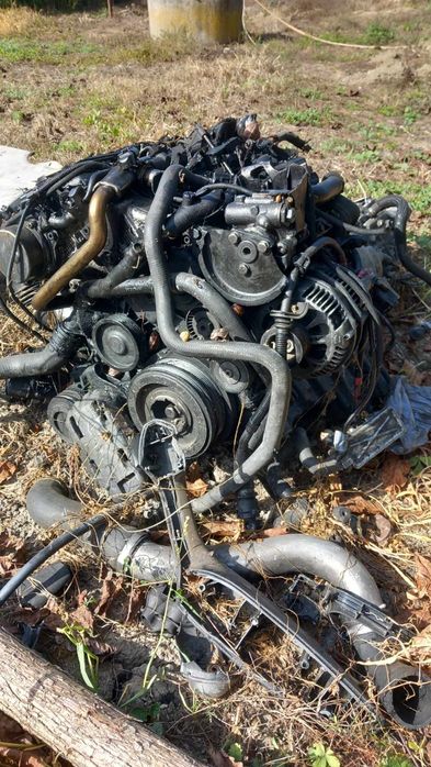 Vând motor BMW 150 cp