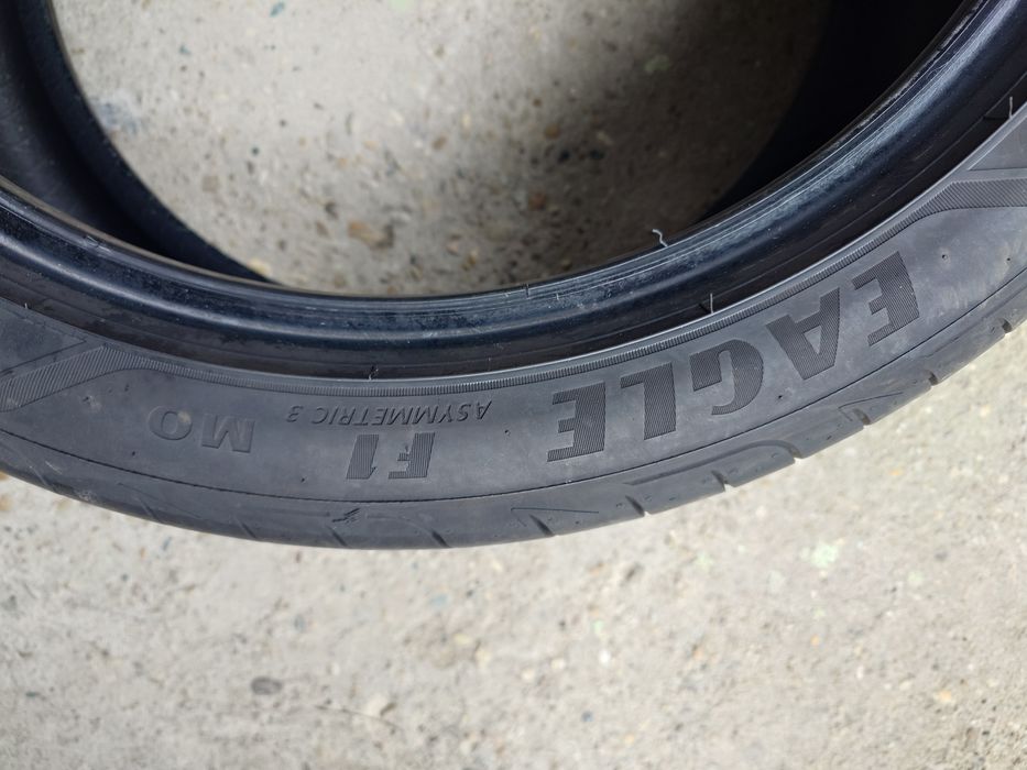 Vând 2 cauciucuri Goodyear