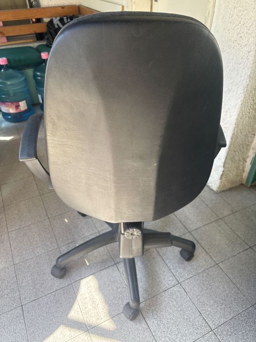 Офис стол  налични 2 броя