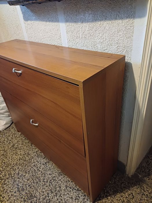 Шкаф за обувки,почти нов