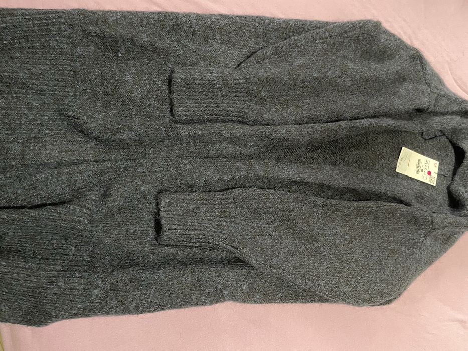 Vand cardigan zara cu eticheta