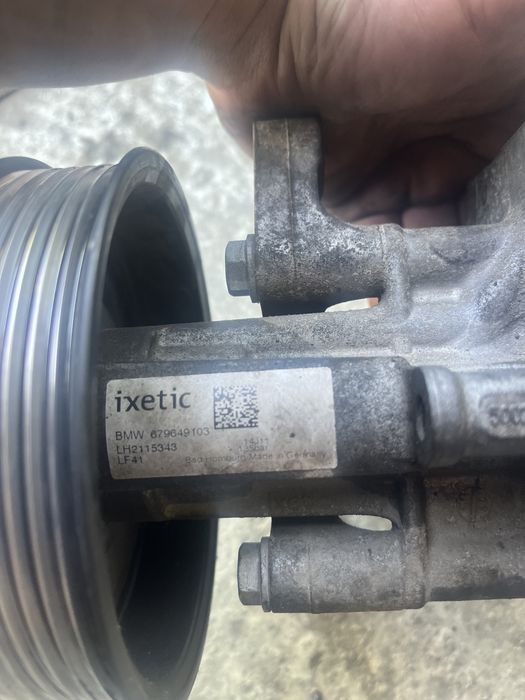 Хидравлична помпа бмв ф01 ф02 730д помпа bmw f01 f02 730d хидравлика