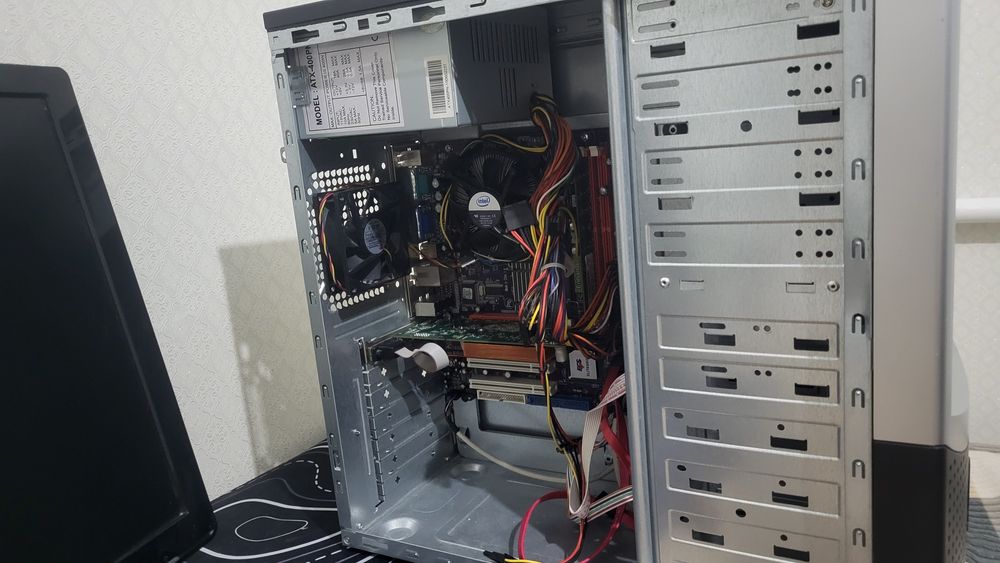 Продаю компьютер для работы и игр