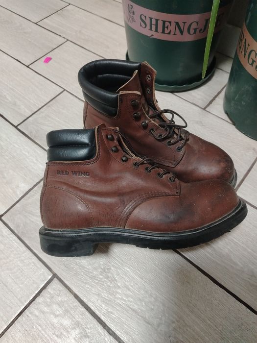 Продам ботинки Ред Вин