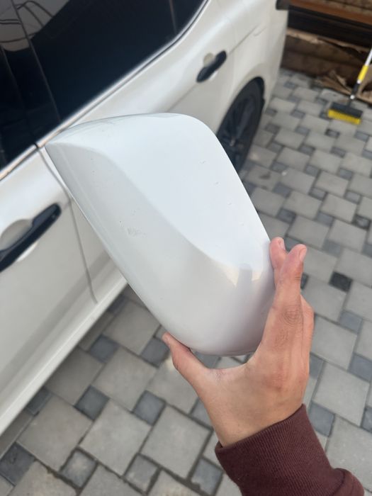 Крышка зеркала camry 70