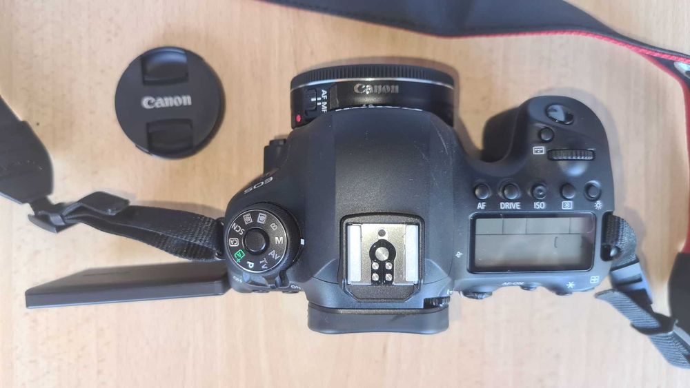 Полнокадровый CANON EOS 6D Mark II Отл. сост.