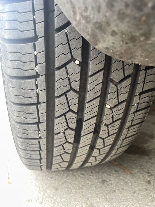 Запазени всесезонни гуми 235/55/R18