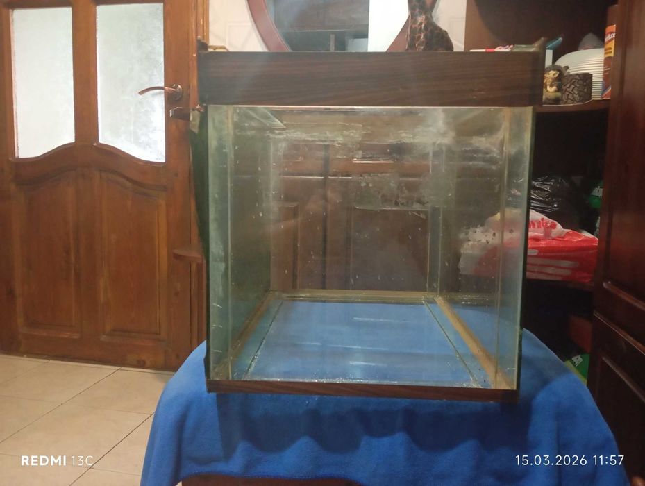 Продаётся аквариум