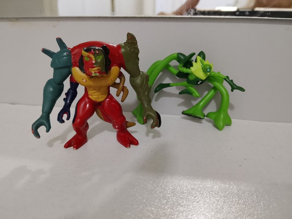 Малки колекционерски  фигурки на Бен 10 Ben 10