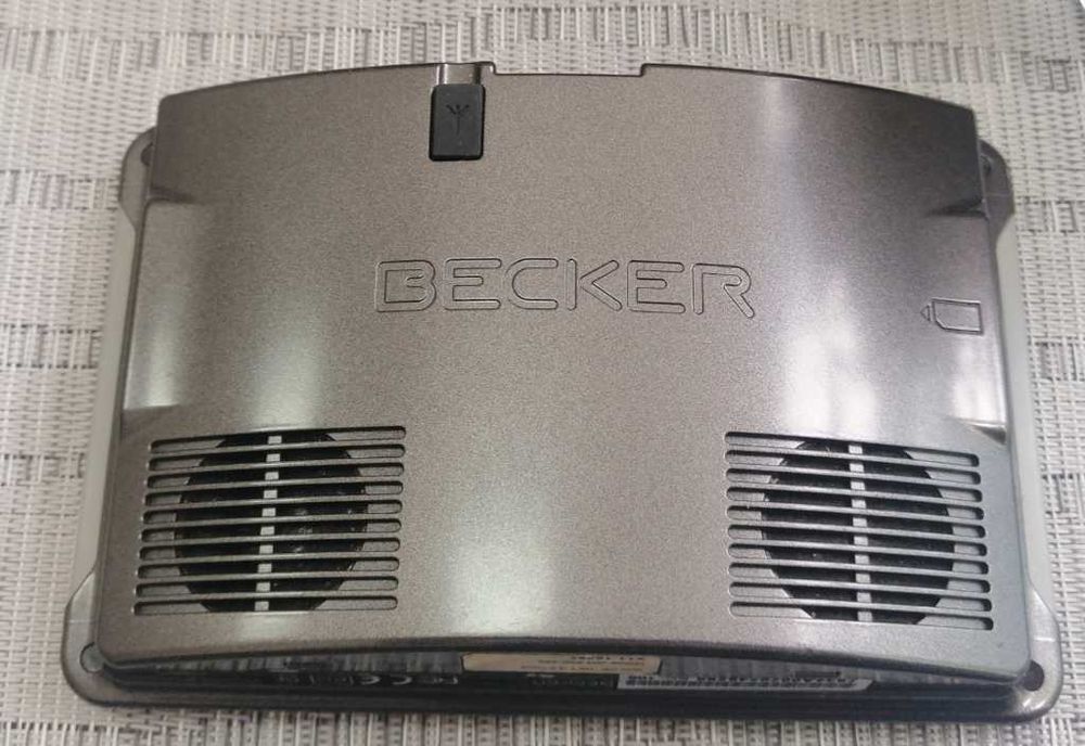 BECKER, Навигация работеща, с карти на европа