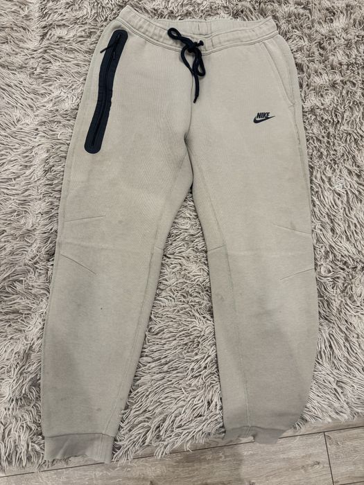 Штаны Nike Tech Fleece