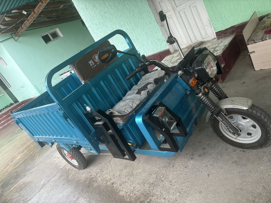 Муравейник мотоцикл трицикл