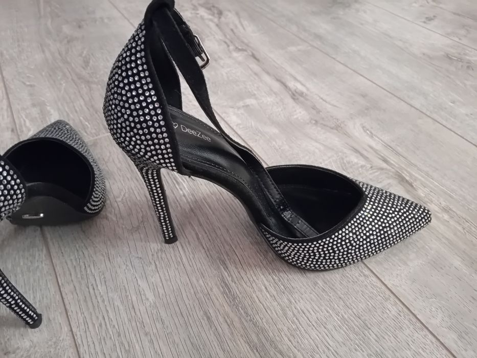 Обувки за специален повод