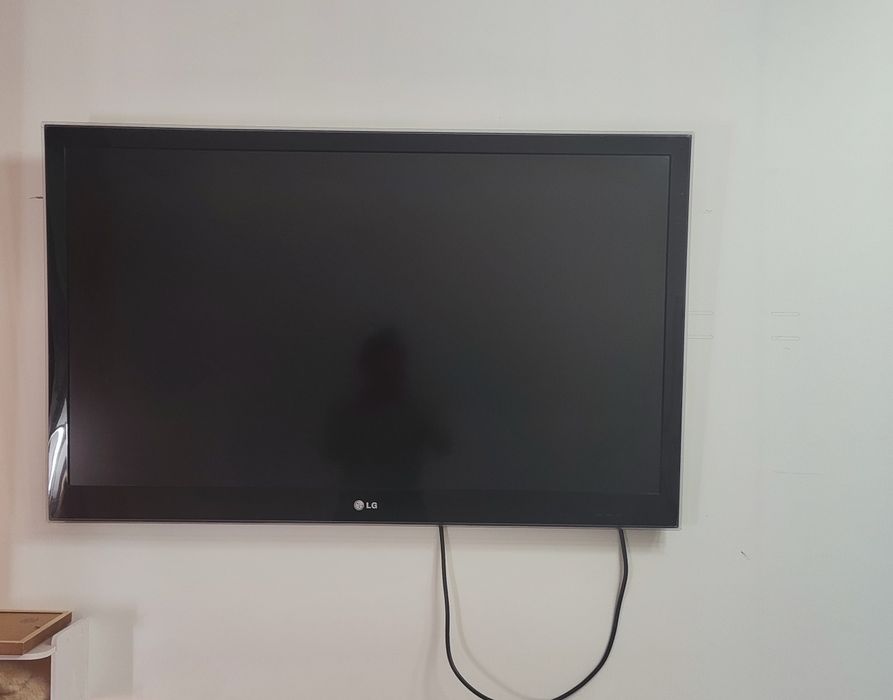 Full HD LED-телевизор LG Cinema 3D