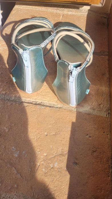Sandale Bata, noi, cu pietricele, 37