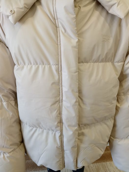 Продам куртку Reebok новая дешево