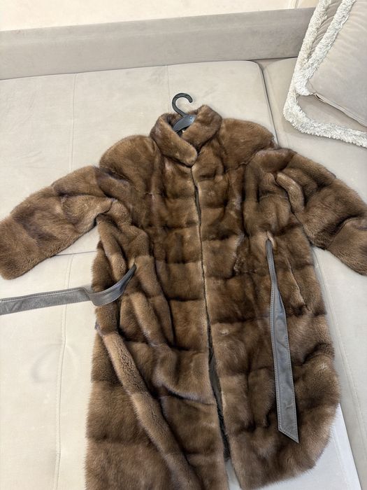 Продам норковую шубу