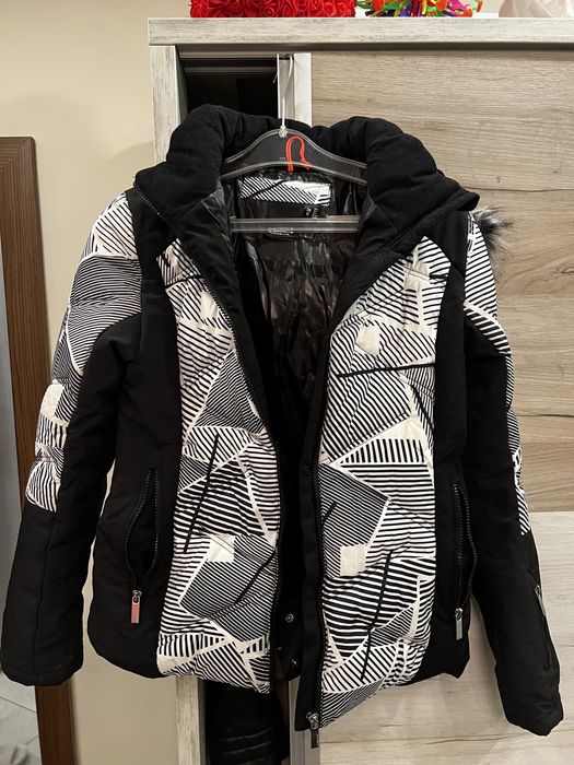 Дамско скиорско яке Icepeak