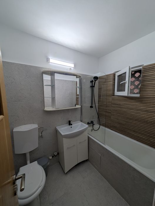 Închiriez apartament 2 camere Trivale complex 1