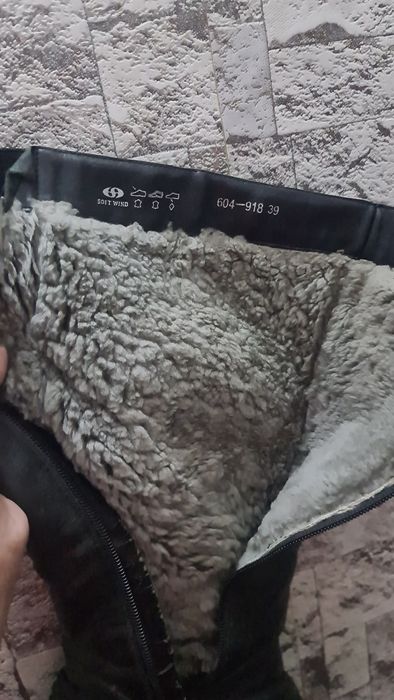 Зимнии ,кожа, цигейка 38-39р