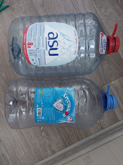 Продаю баклажки из под воды