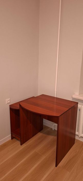 Компьютер столи сотилади