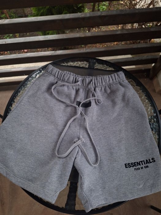 Pantaloni scurti essentials