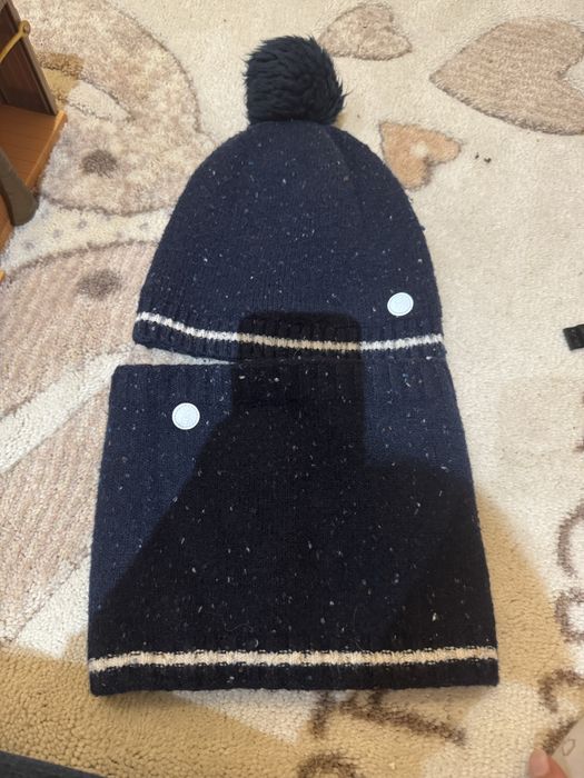 Детска шапка и шал, Окаиди