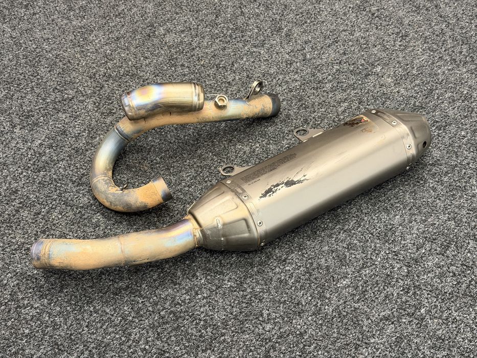 Продавам генерация Akrapovic