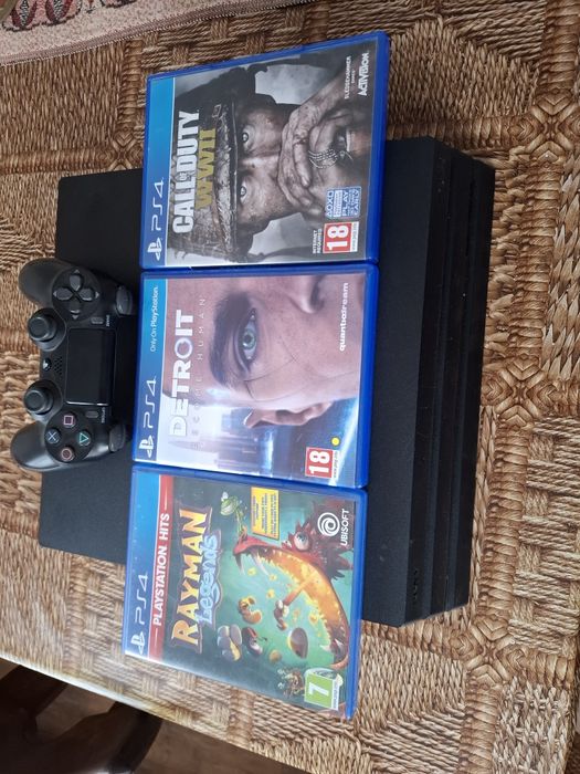 Ps 4 Pro cu 3 jocuri CUH 7216B software 13.50