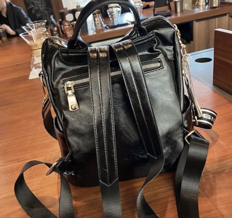 Раница-чанта покрита с кристалчета