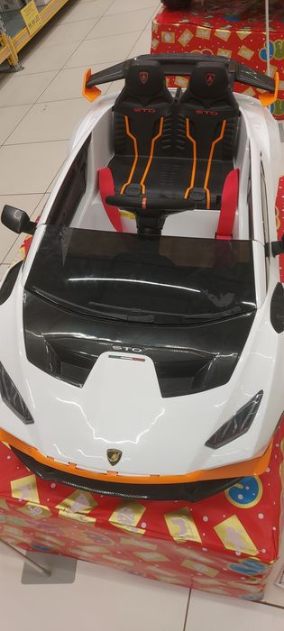 LAMBORGHINI masina lectrica
