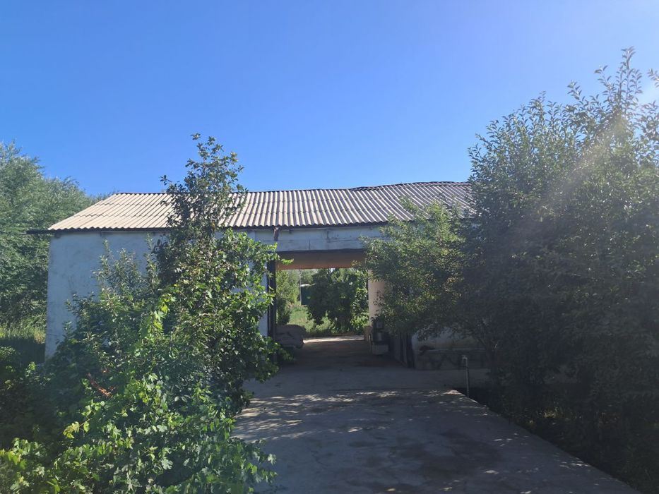 Uy sotiladi tez fursatda