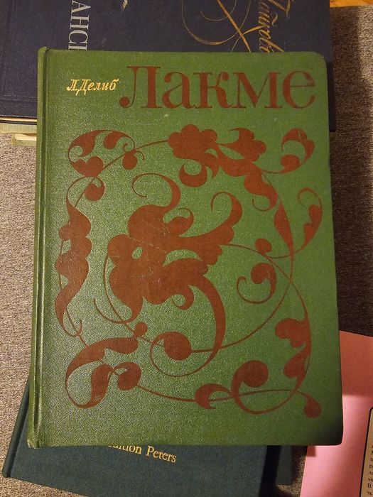 Оперни клавири Nabucco, Севилския бръснар, Лакме и Романси на Чайковск
