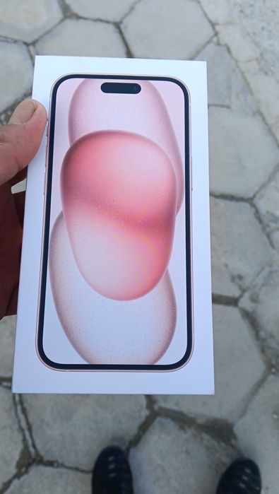 Айфон 15 в много добро състояние капацитет на батерията 100%