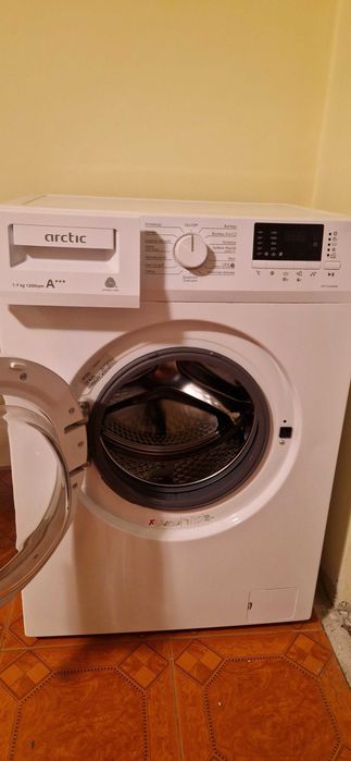 Mașină de spălat automată Arctic