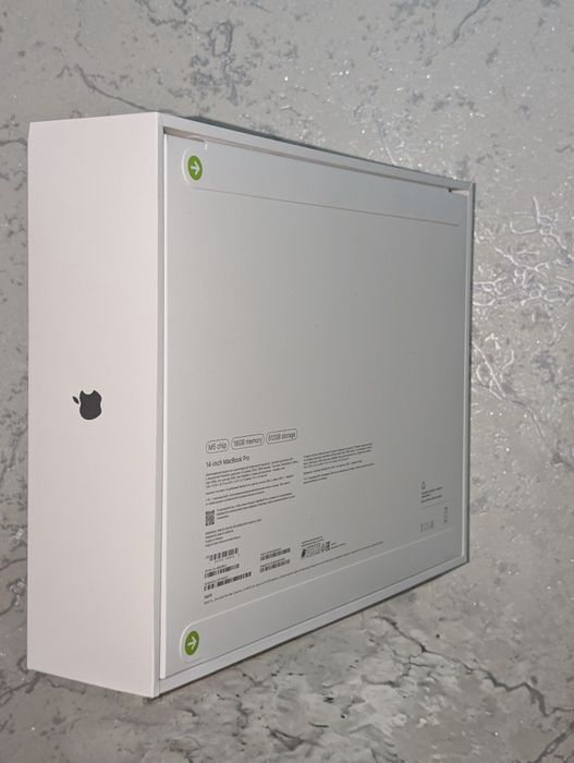 МакБук про 14 м5