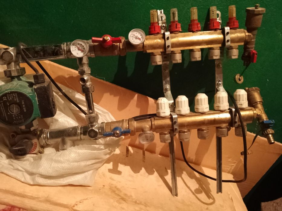 Насосный смеситель для тёплых полов