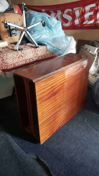 Продам три стола