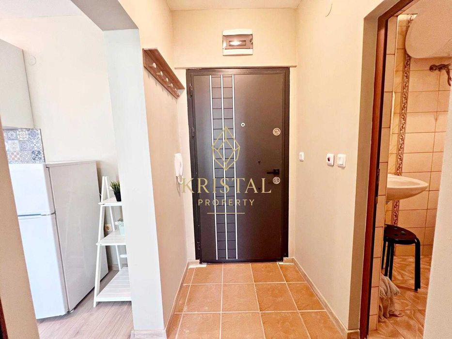 Продава се Двустаен апартамент в к.к. Слънчев бряг - 67 кв.м за 582 €/кв.м - Снимка #8