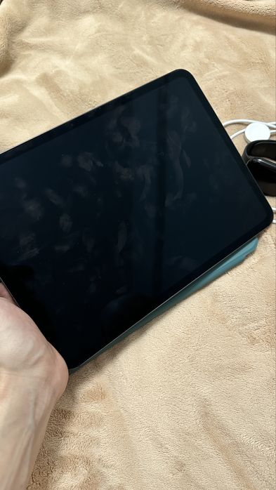 Ipad Pro 11 m4 с 150+ взломанными программами