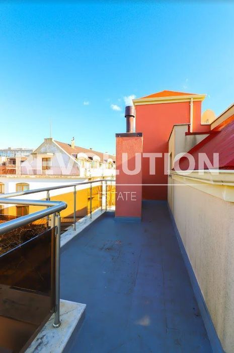 Дава се под наем Четиристаен апартамент в Варна, Център - 120 кв.м за 1196.97 € - Снимка #6